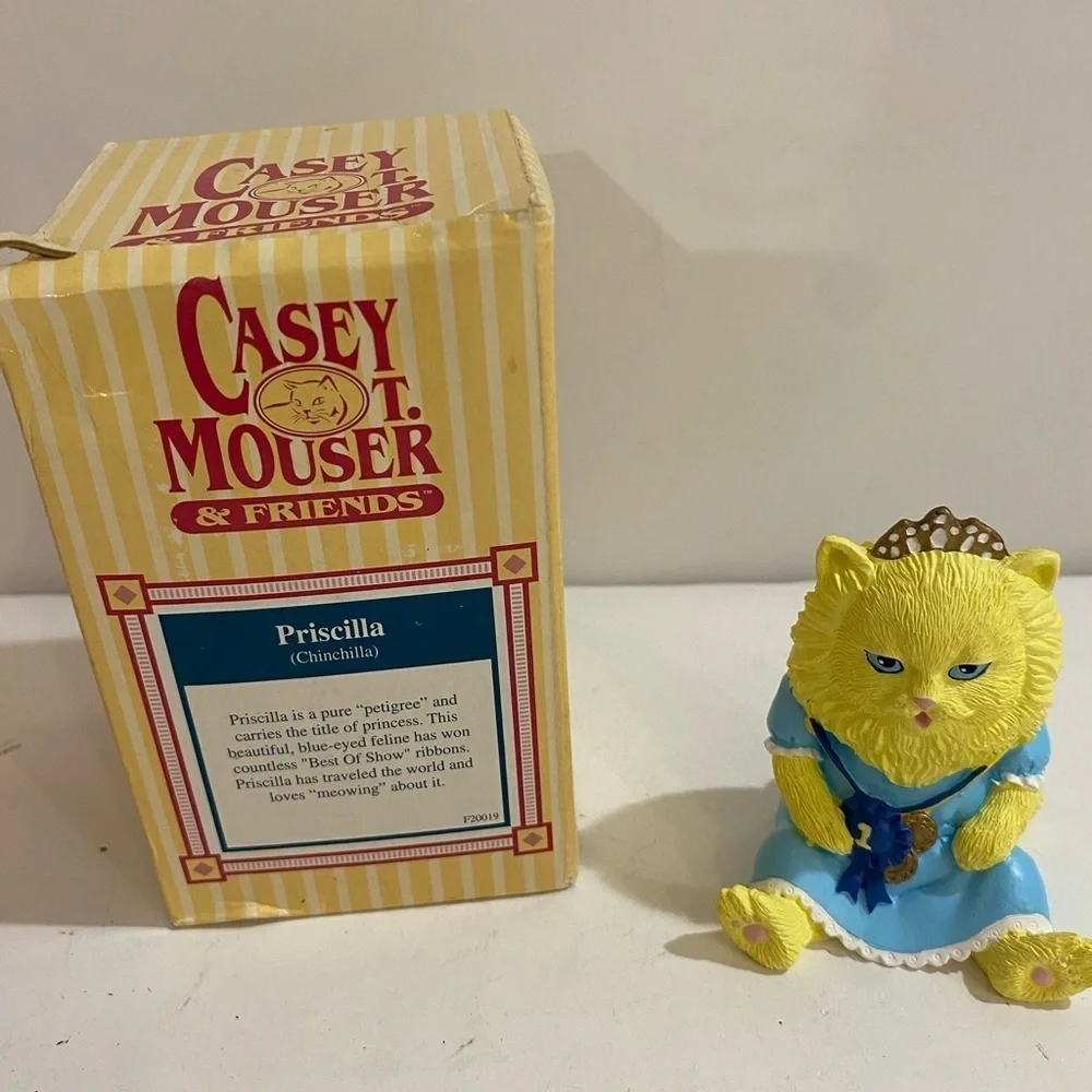 Casey T. Mouser & Friends Figurine (KA)